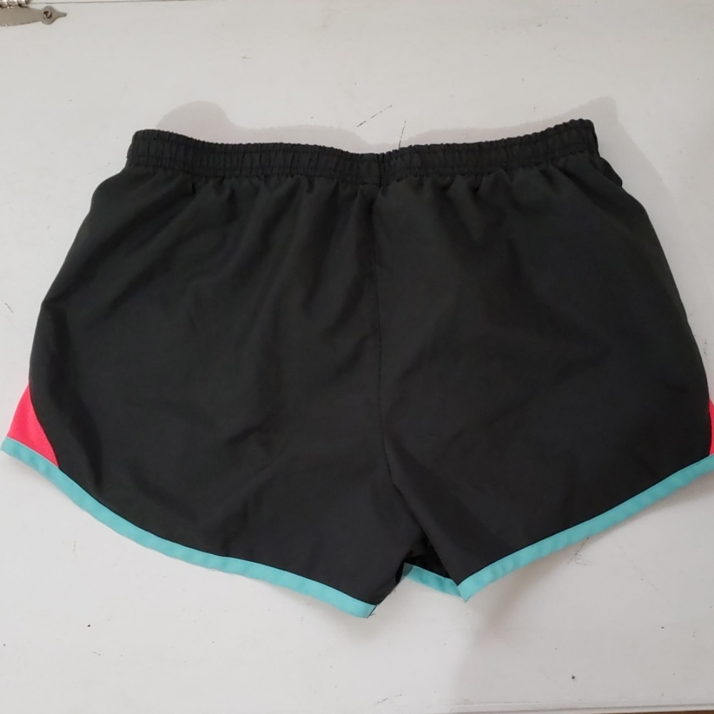 NIKE DRI FIT SHORTS - Picture 2 of 3